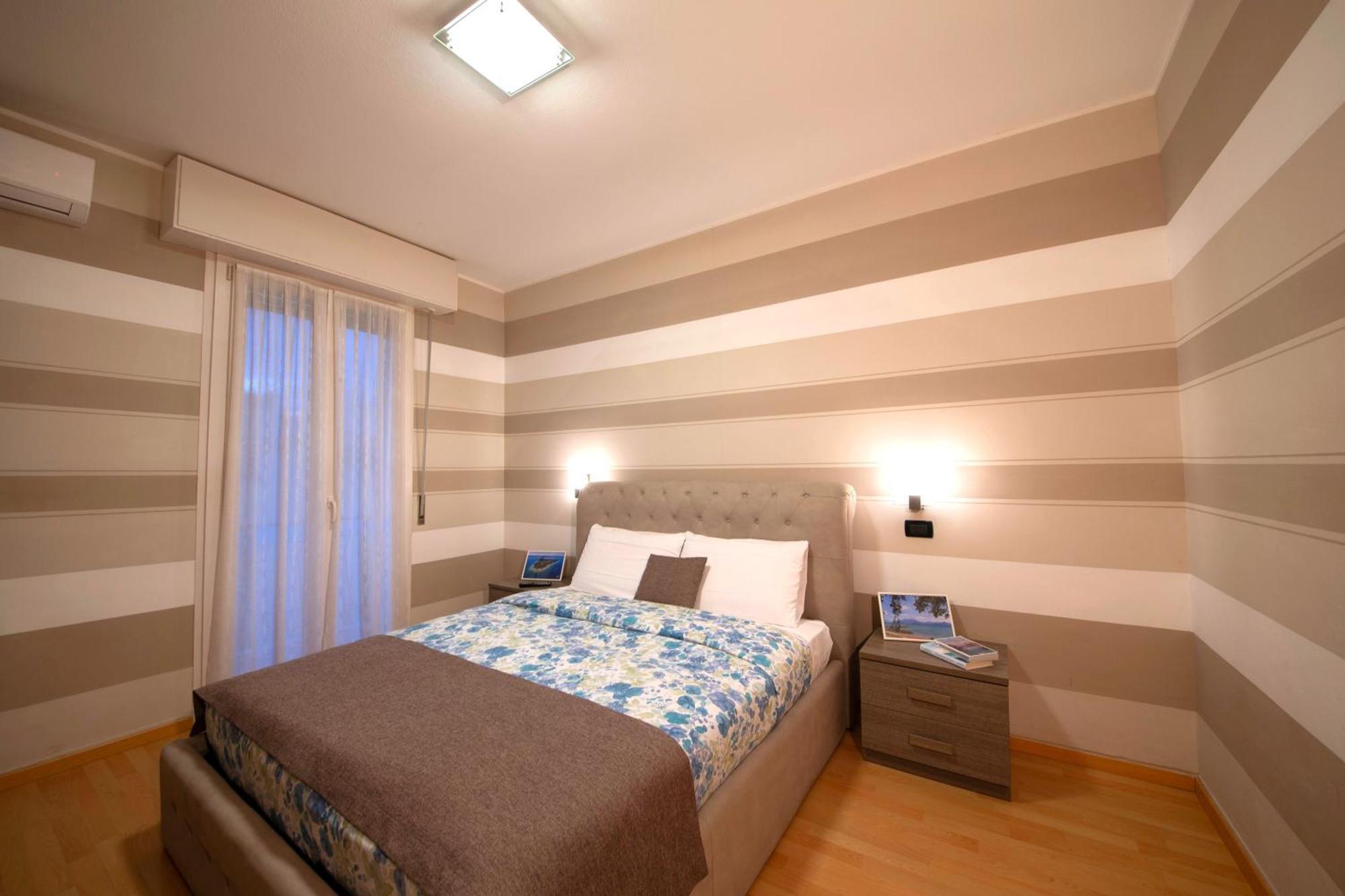 Sirmione4U - Domus By The Castle Apartamento Exterior foto